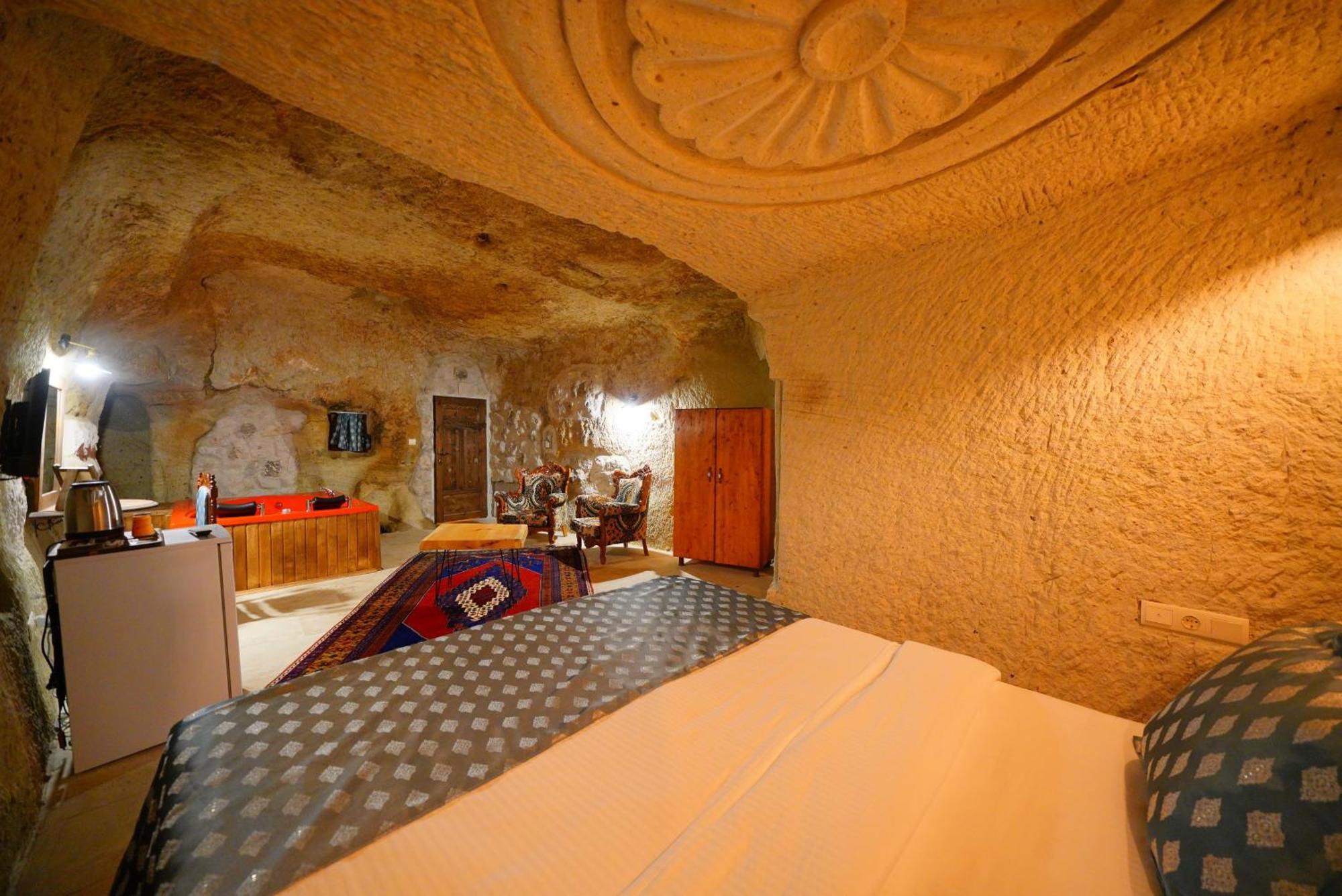 Cappadocia Nar Cave House & Swimming Pool Hotel Nevşehir Eksteriør billede
