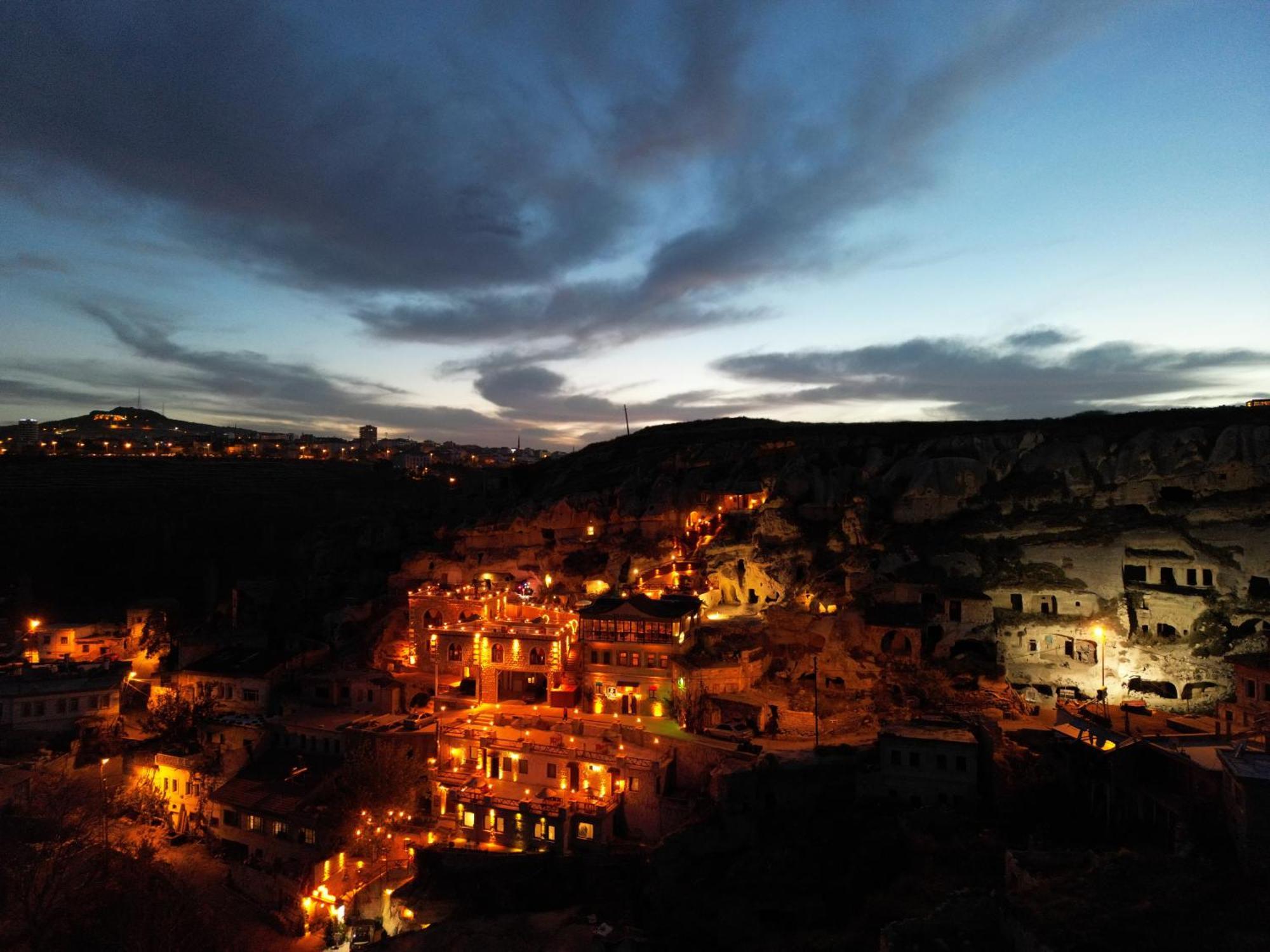 Cappadocia Nar Cave House & Swimming Pool Hotel Nevşehir Eksteriør billede