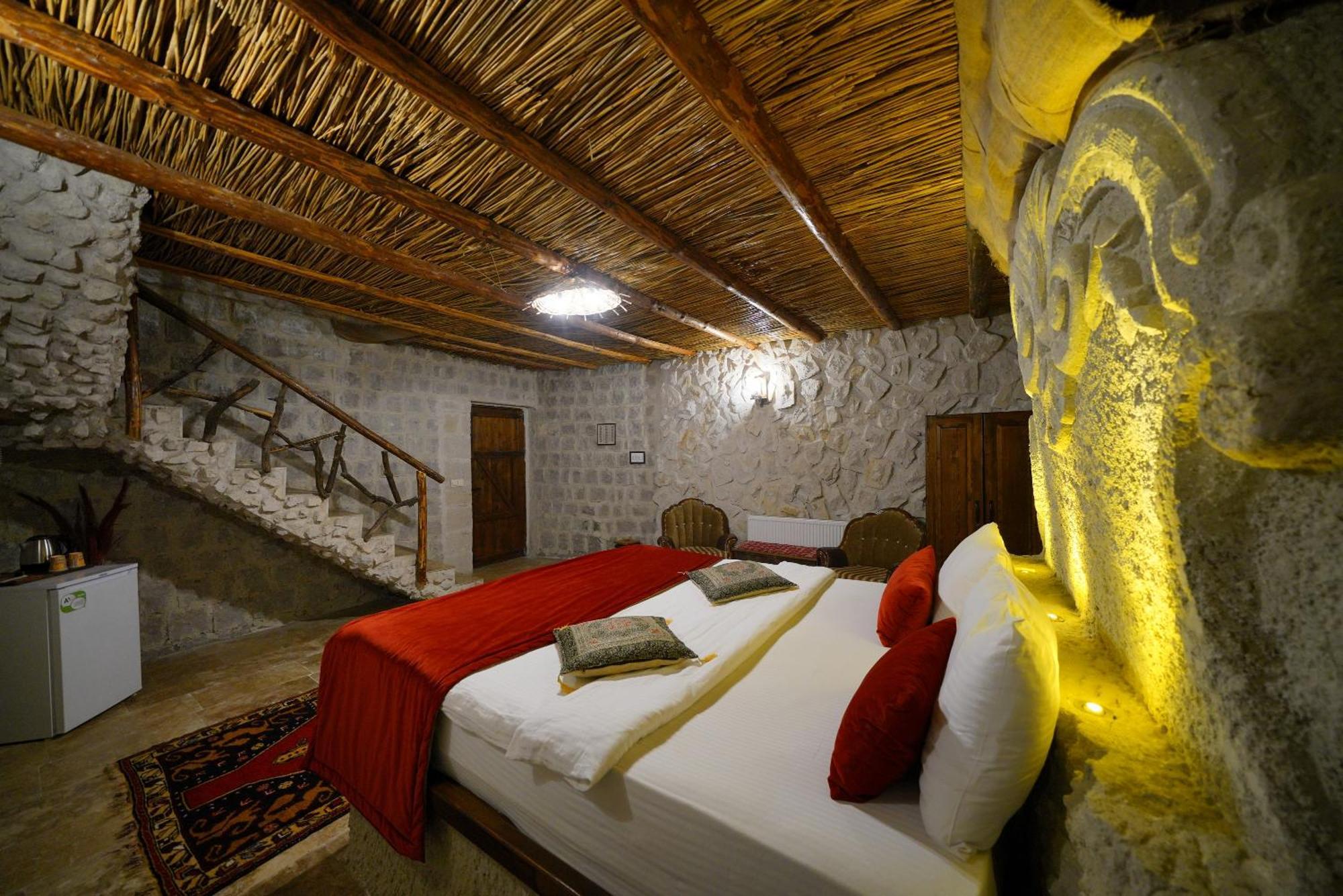 Cappadocia Nar Cave House & Swimming Pool Hotel Nevşehir Eksteriør billede