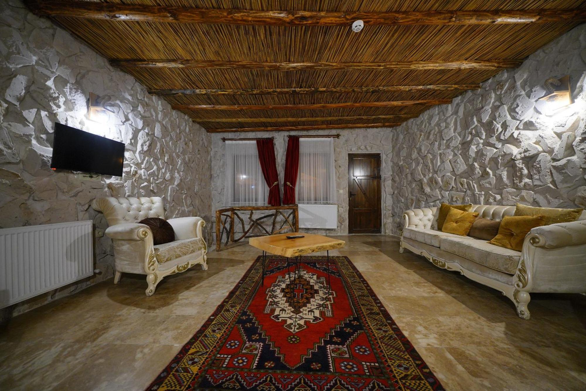 Cappadocia Nar Cave House & Swimming Pool Hotel Nevşehir Eksteriør billede