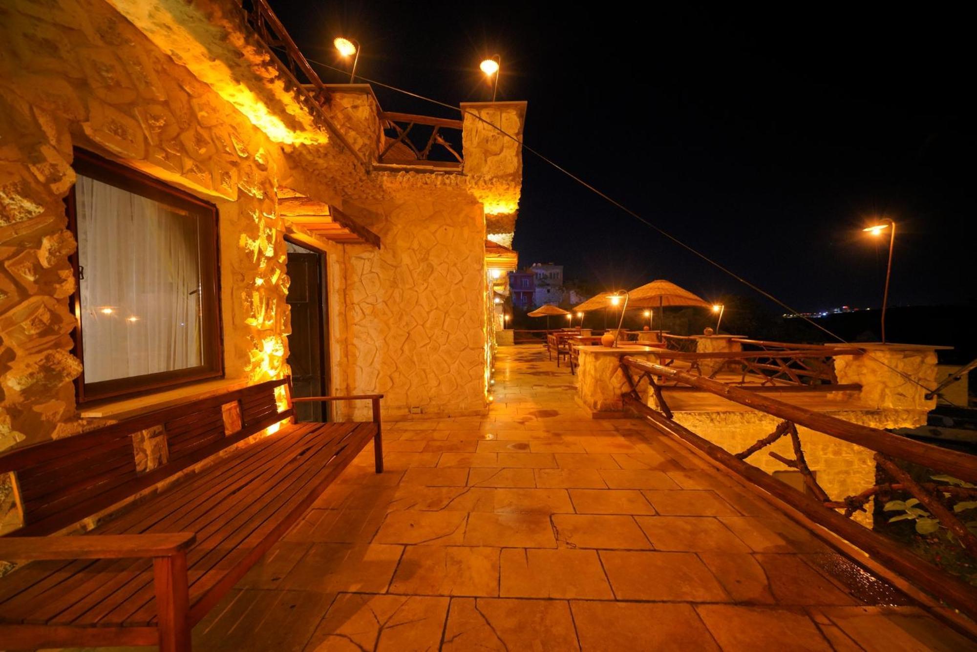 Cappadocia Nar Cave House & Swimming Pool Hotel Nevşehir Eksteriør billede