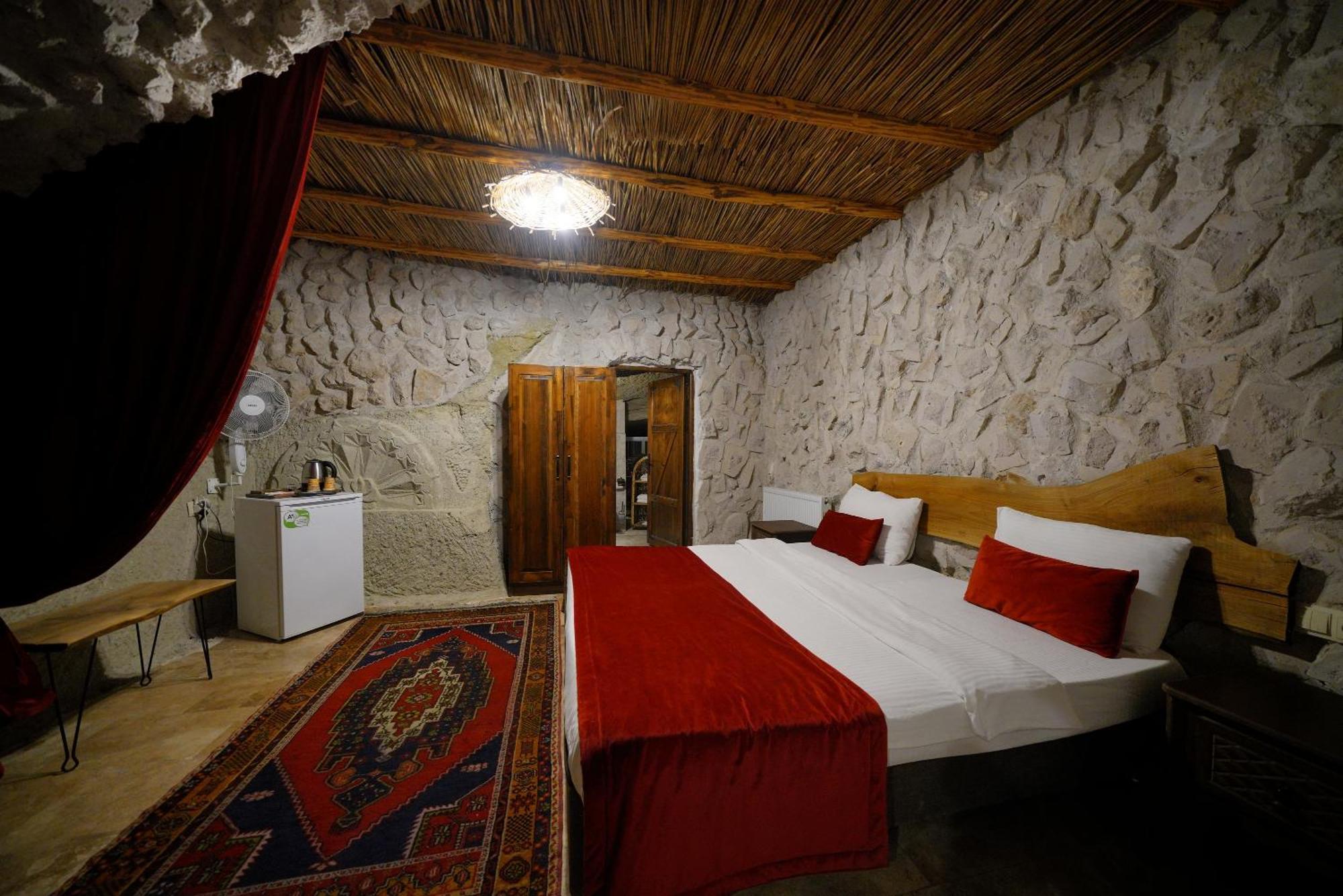 Cappadocia Nar Cave House & Swimming Pool Hotel Nevşehir Eksteriør billede