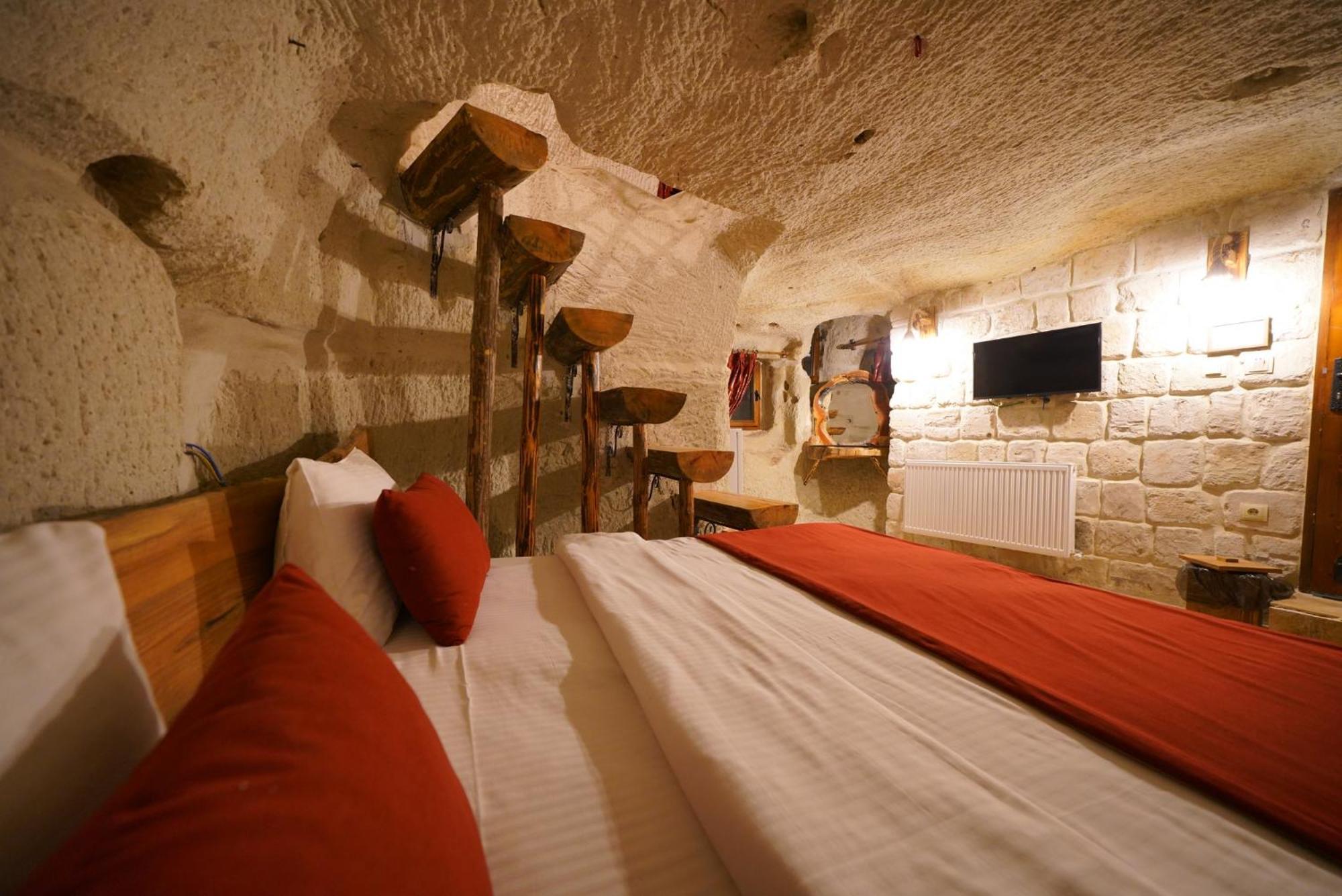 Cappadocia Nar Cave House & Swimming Pool Hotel Nevşehir Eksteriør billede